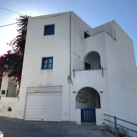 ισόγειο διαμέρισμα πίσω από το κάστρο, χώρα νάξος